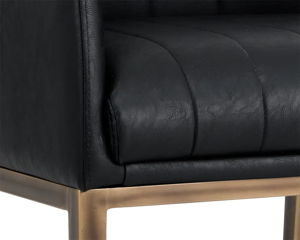 SUNPAN 102582 WOLFE LOUNGE CHAIR Quebec City