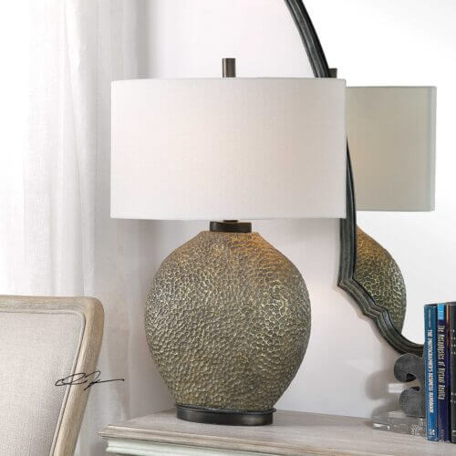 UTTERMOST 27915 AKER TABLE LAMP Winnipeg