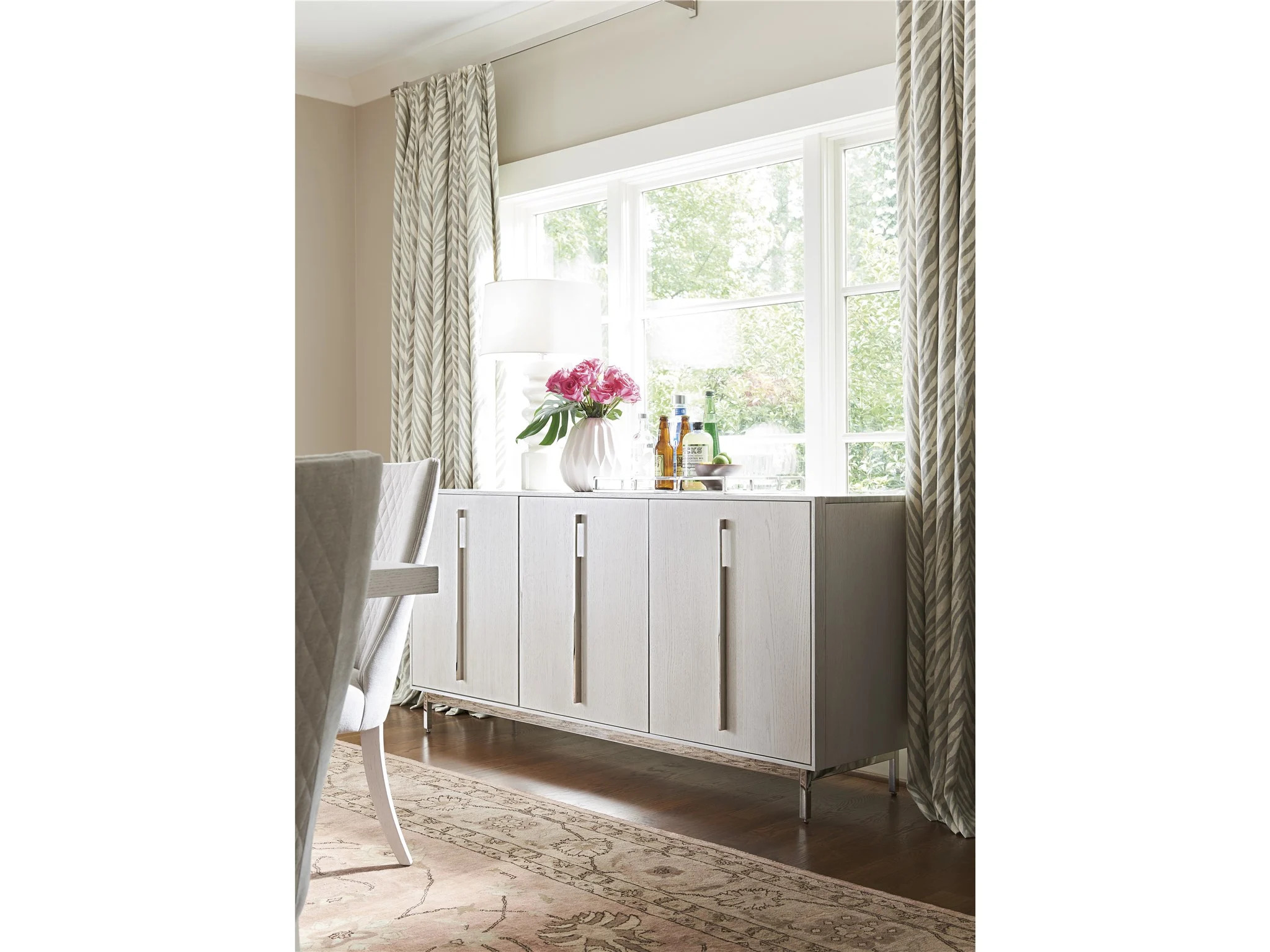 UNIVERSAL FURNITURE 827679 PARADOX CREDENZA Ottawa