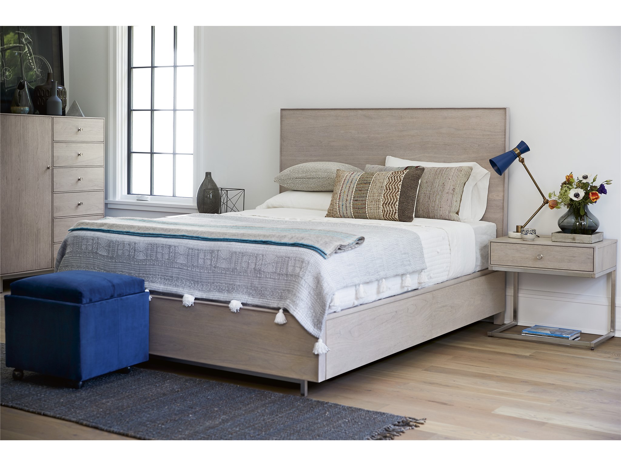 UNIVERSAL FURNITURE 874250SB SPACES TANNER QUEEN BED Toronto