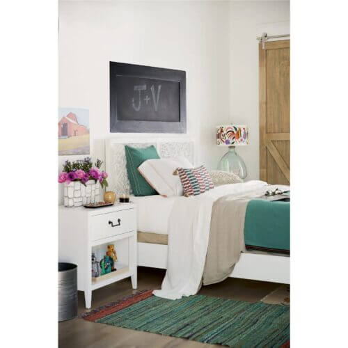 UNIVERSAL FURNITURE 875250B SPACES AVERY QUEEN BED Halifax