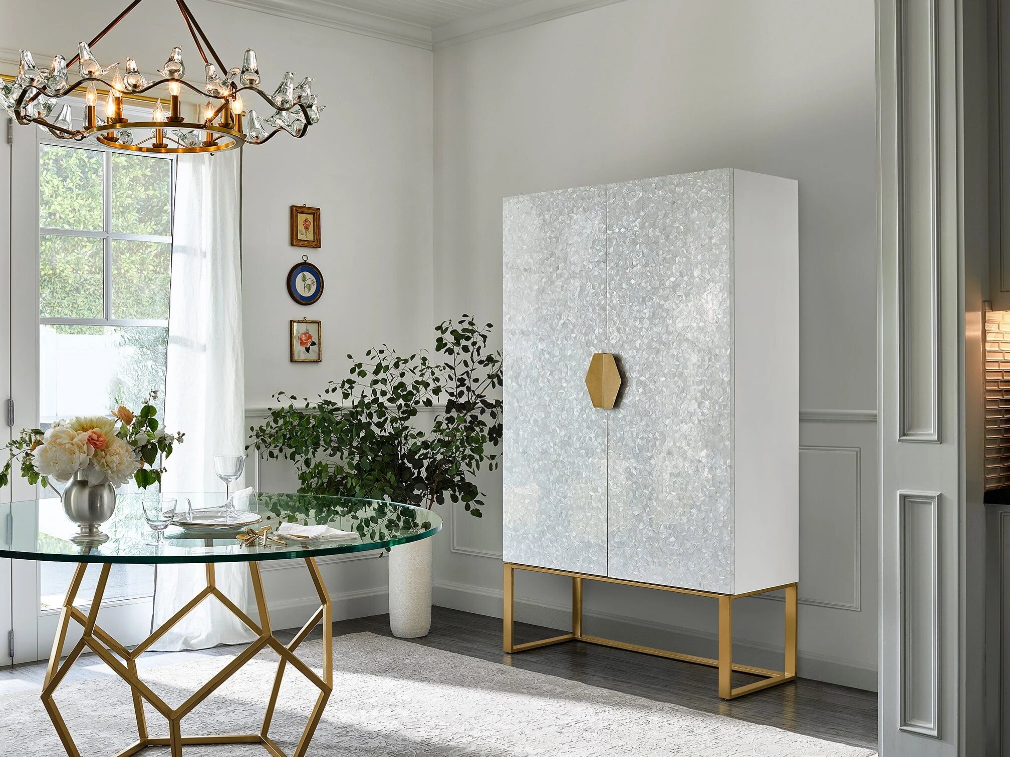 UNIVERSAL FURNITURE 956690 OPALINE BAR CABINET Calgary