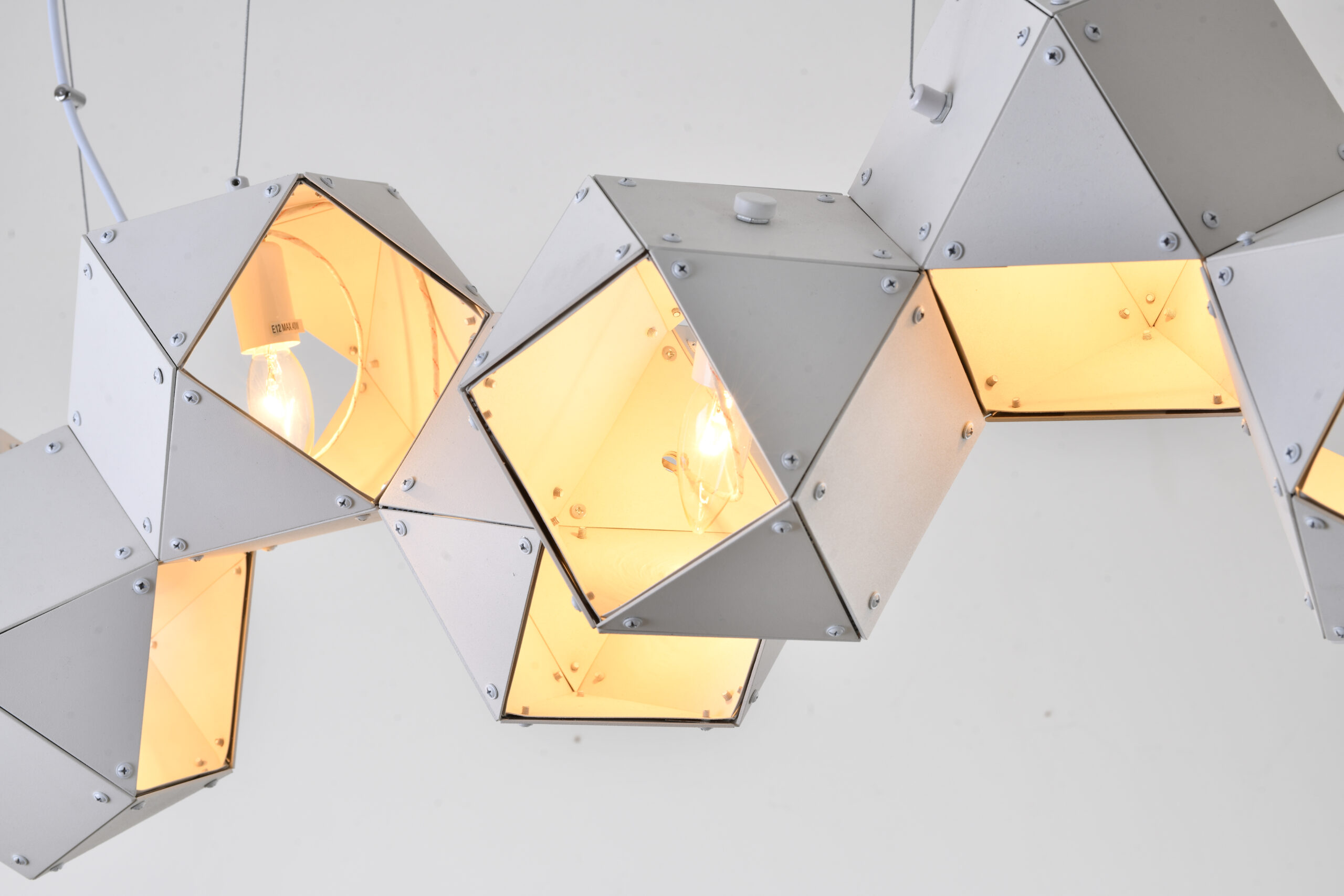 Bethel Internatioanl CB03-WH Chandelier