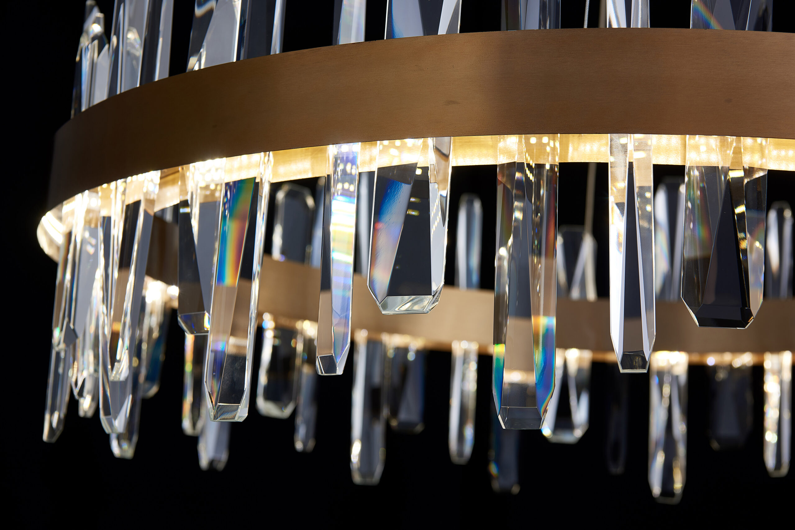 Bethel Internatioanl FT71C32G LED Chandelier