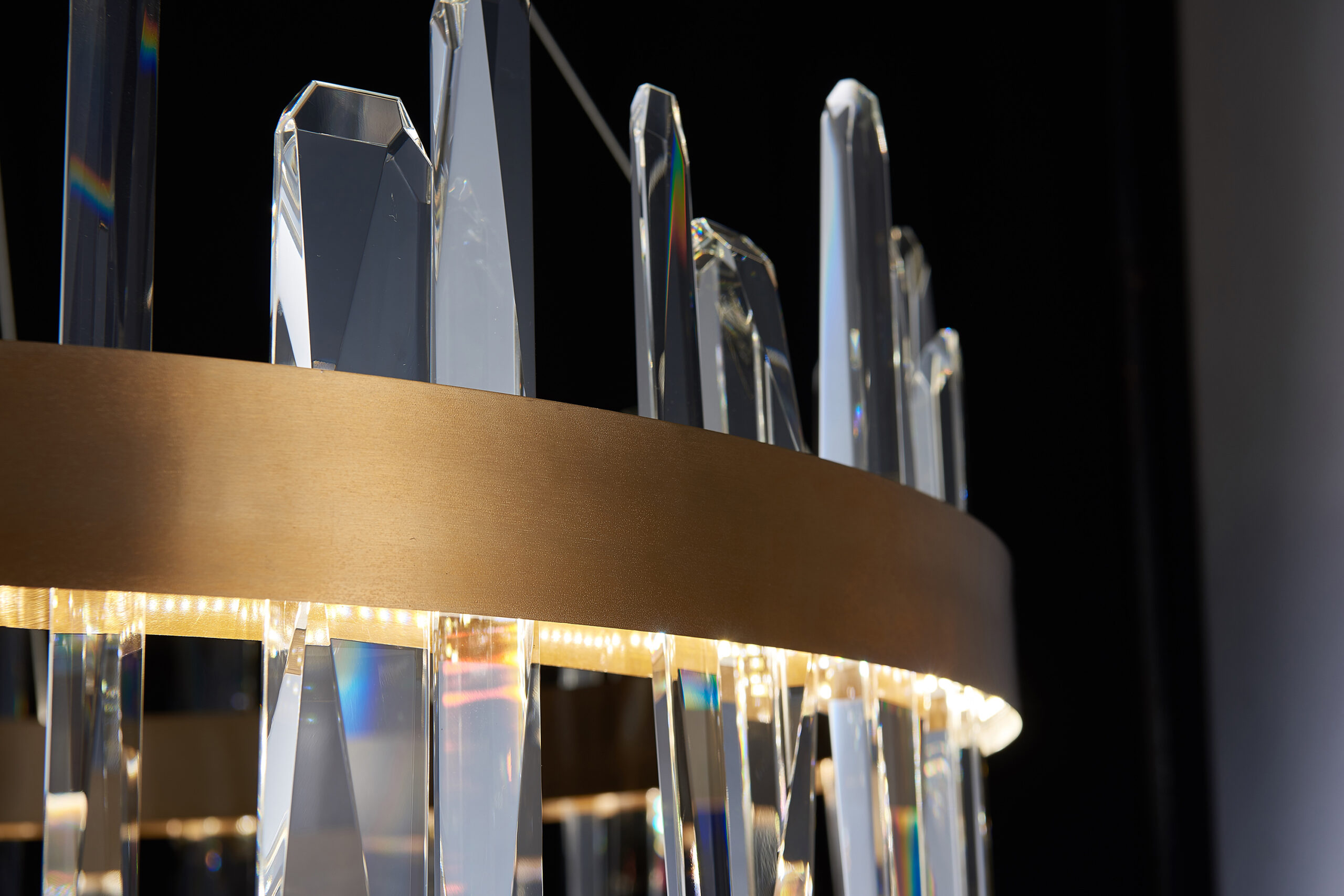 Bethel Internatioanl FT71C32G LED Chandelier