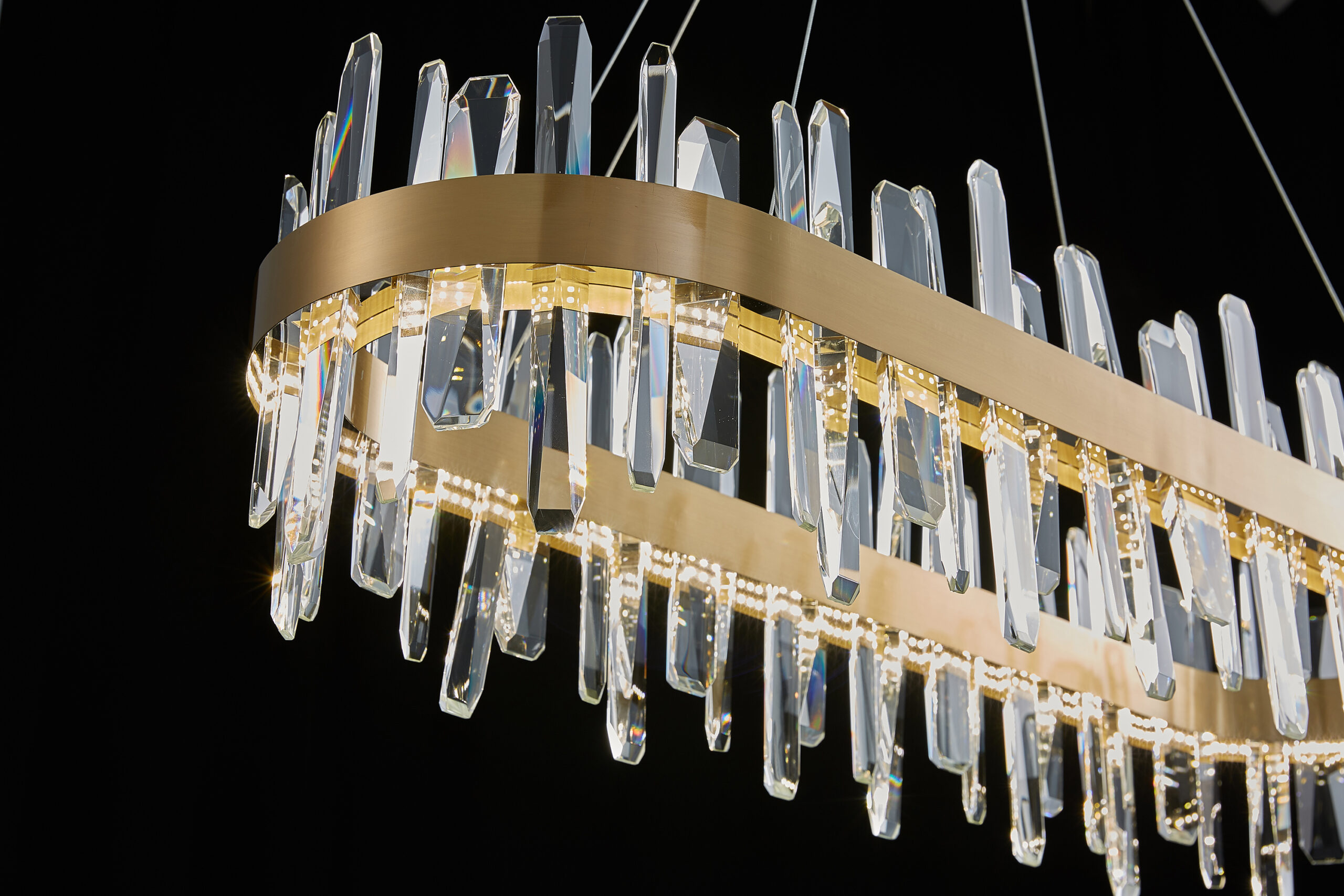 Bethel Internatioanl FT74C40G LED Chandelier