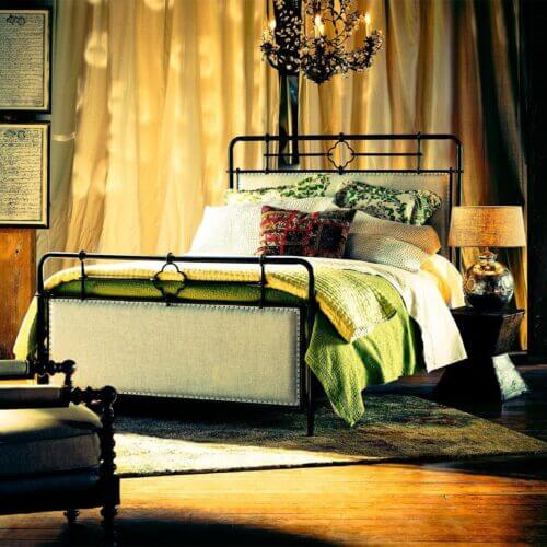 UNIVERSAL FURNITURE CURATED UPHOLSTERED METAL QUEEN BED 596310B frederiction