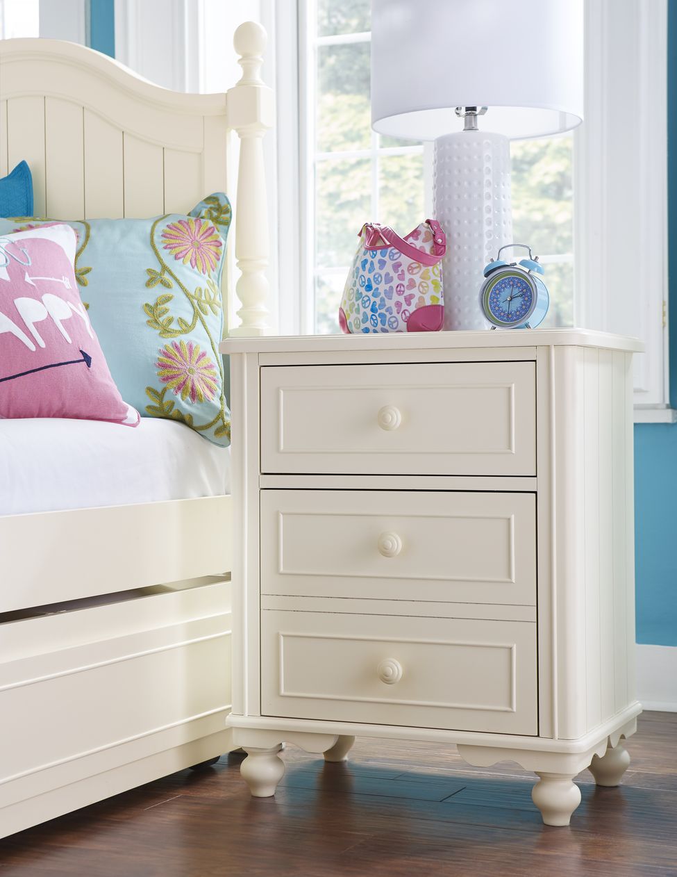 LEGACY CLASSIC KIDS SUMMERSET NIGHT STAND 6481-3100 ottawa