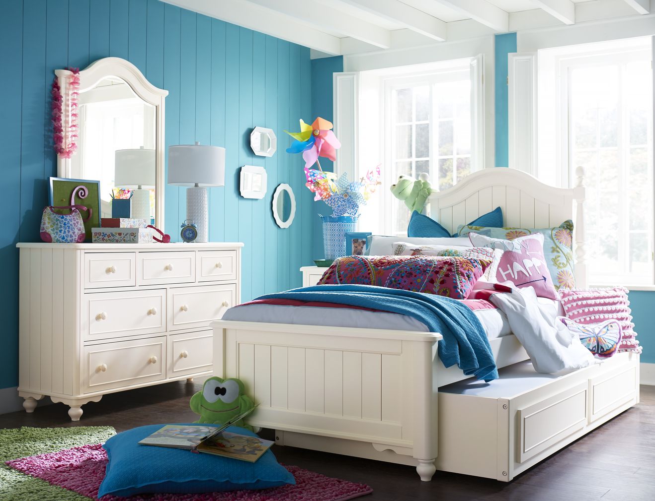 LEGACY CLASSIC KIDS SUMMERSET LOW POSTER BED TWIN 6481-4203K king city