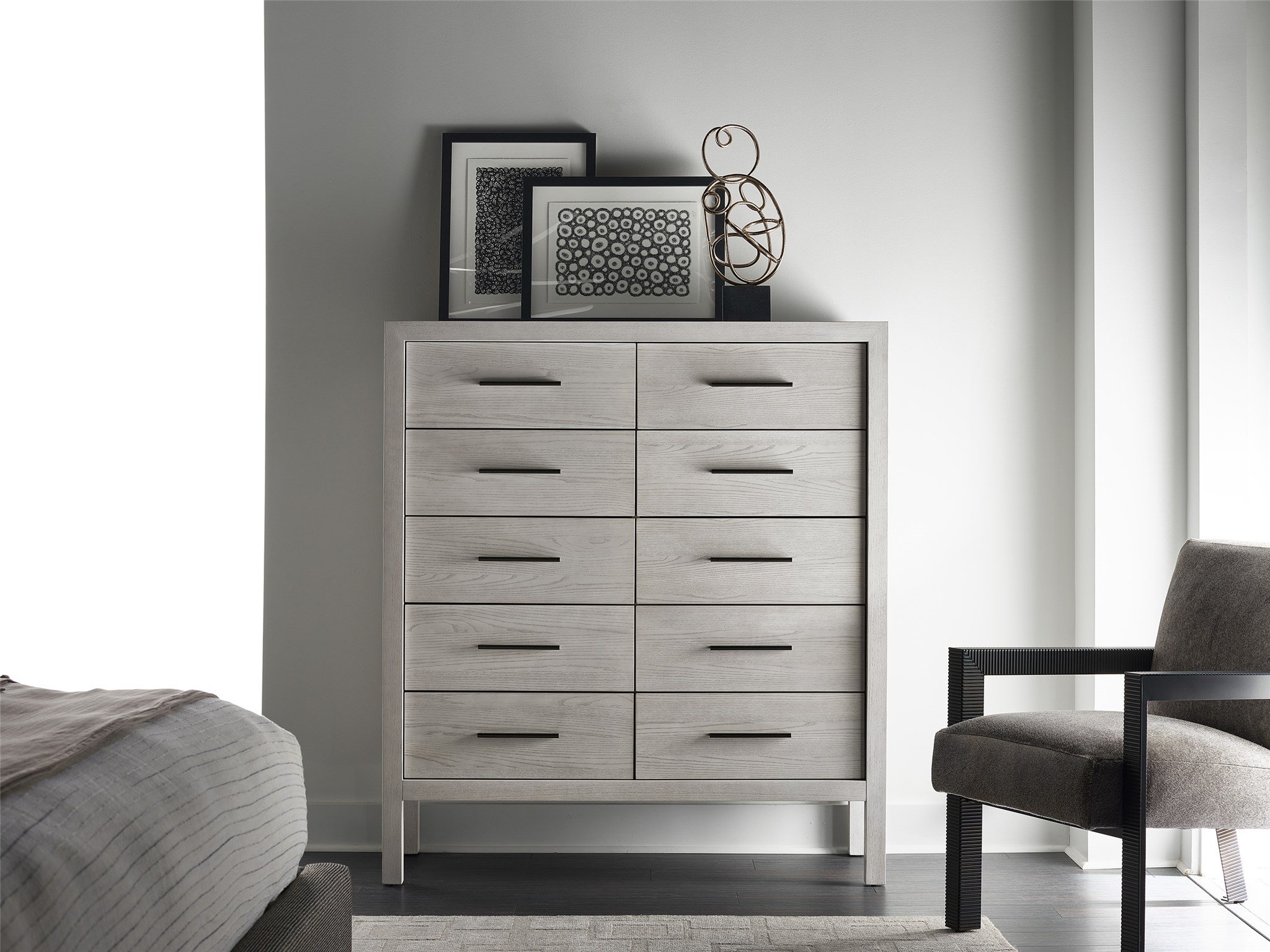 UNIVERSAL FURNITURE MODERN DRAWER CHEST U042150 collingwood