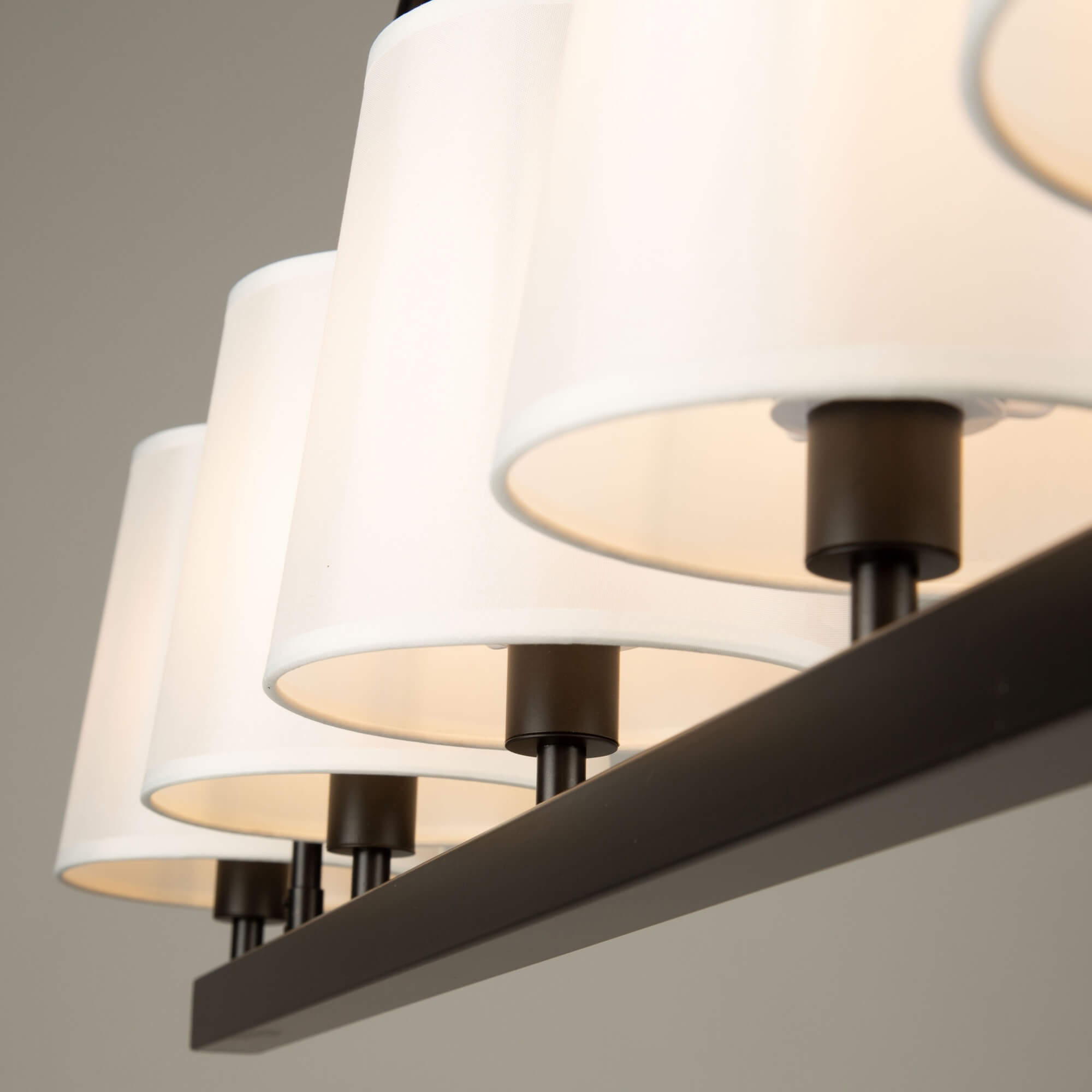 ARTCRAFT RHYTHM 5 LIGHT LINEAR CHANDELIER BLACK SC13336BK mississauga