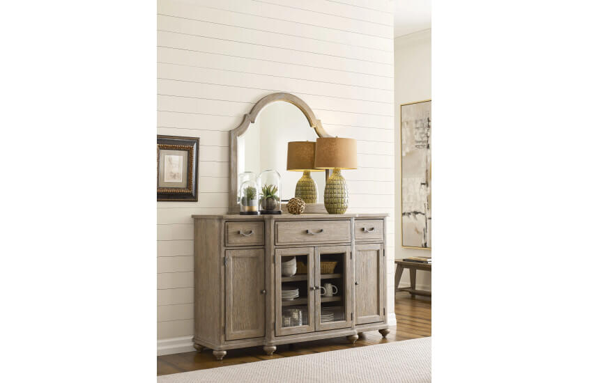 KINCAID URBAN COTTAGE WALLACE BREAKFRONT BUFFET 025-857 kelowna