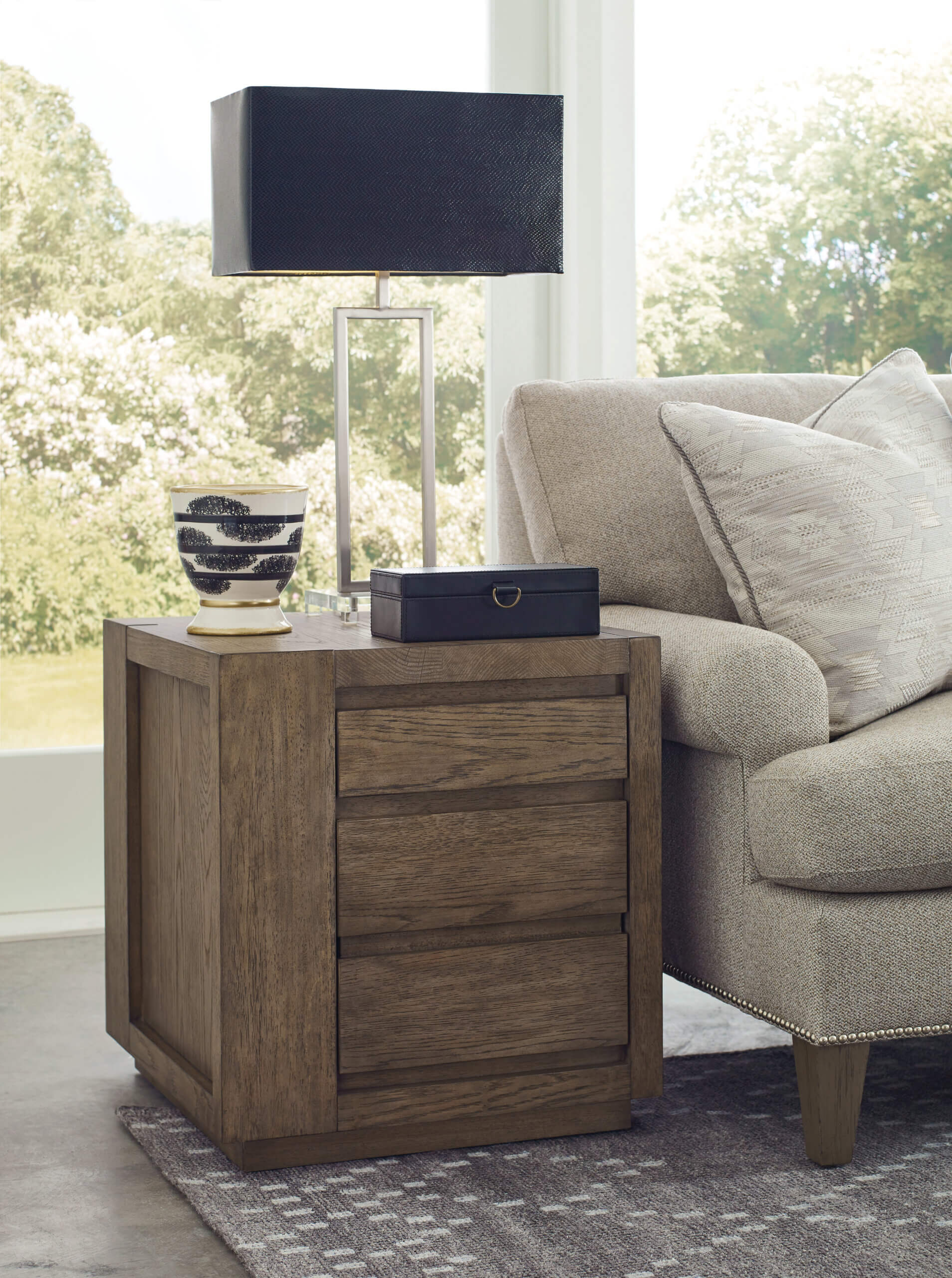 HAMMARY COLSON END TABLE 205-917 grimsby