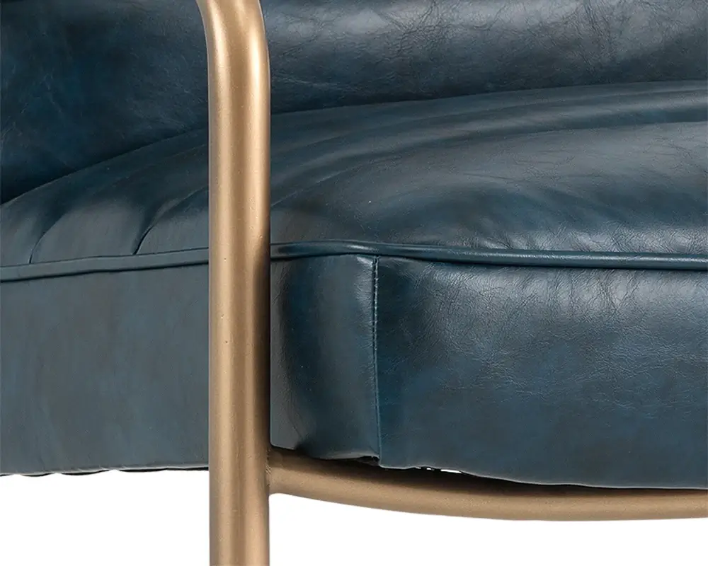 Sunpan Lincoln Lounge Chair Vintage Blue 102586 milton