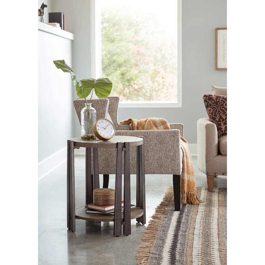 HAMMARY PASADENA-HAMILTON ROUND CHAIRSIDE TABLE 029-918 kelowna