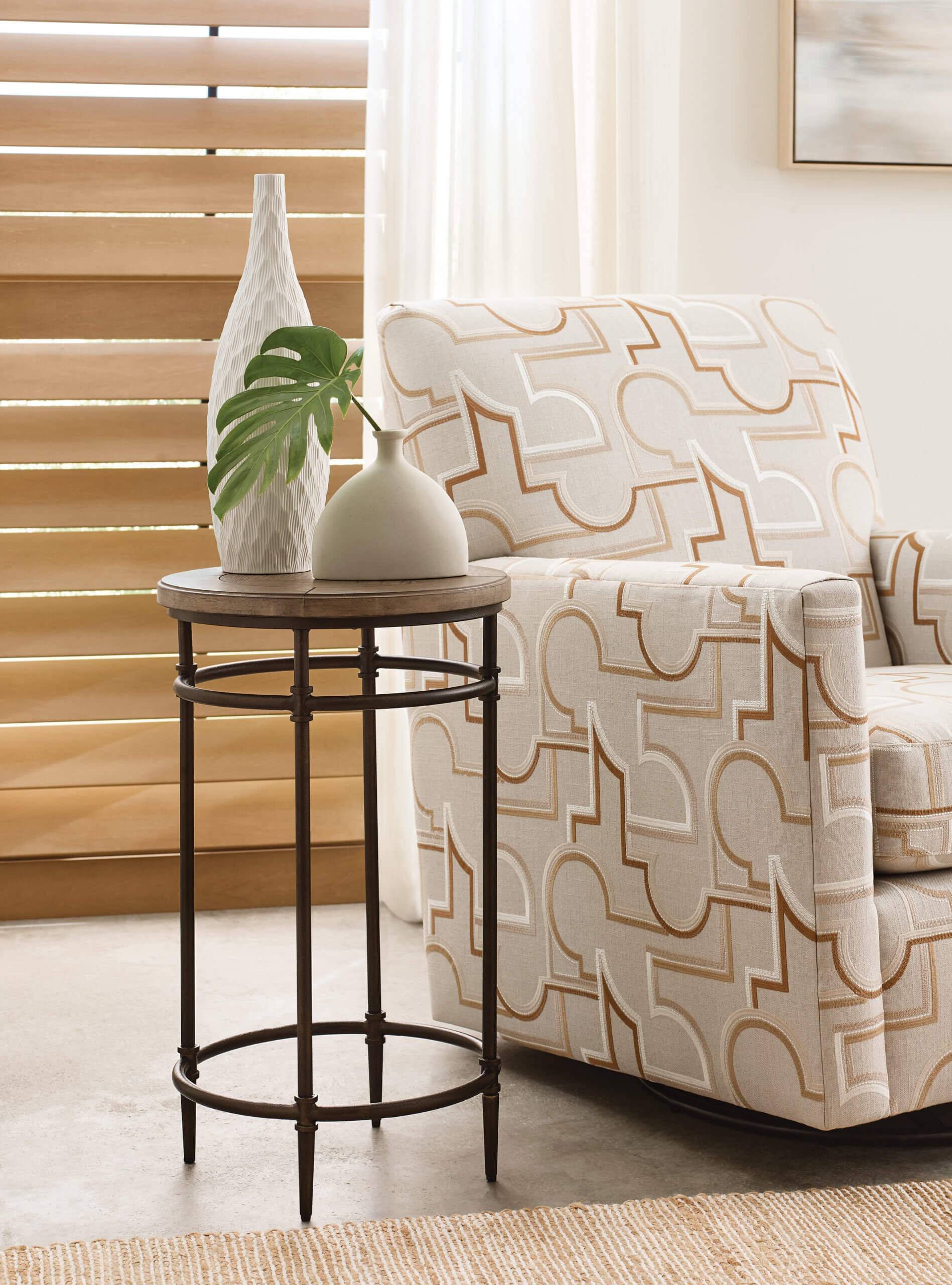 HAMMARY CROSSROADS-HAMILTON ROUND CHAIRSIDE TABLE 261-917 toronto