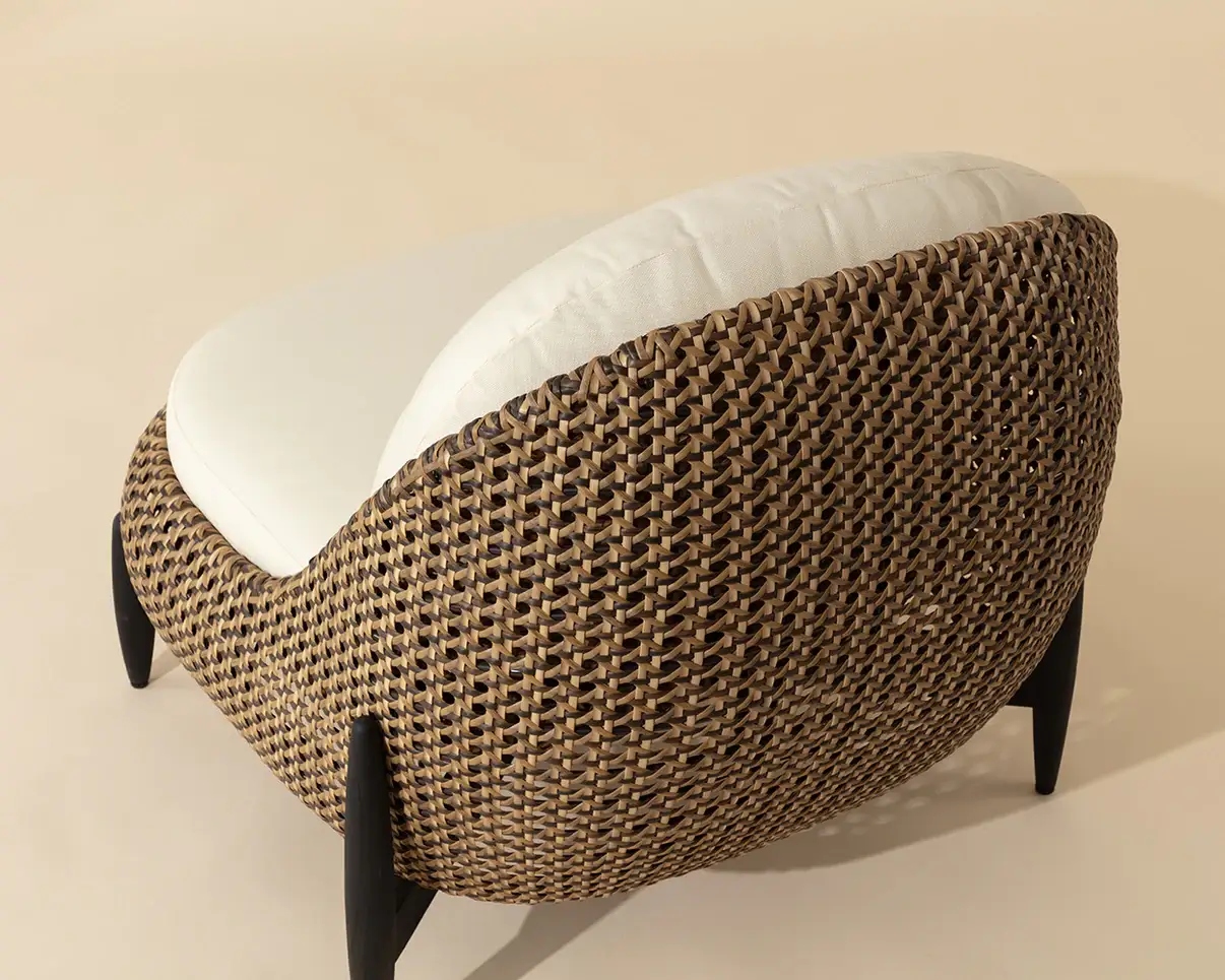 SUNPAN CARILO LOUNGE CHAIR - STINSON CREAM 112115 vancouver