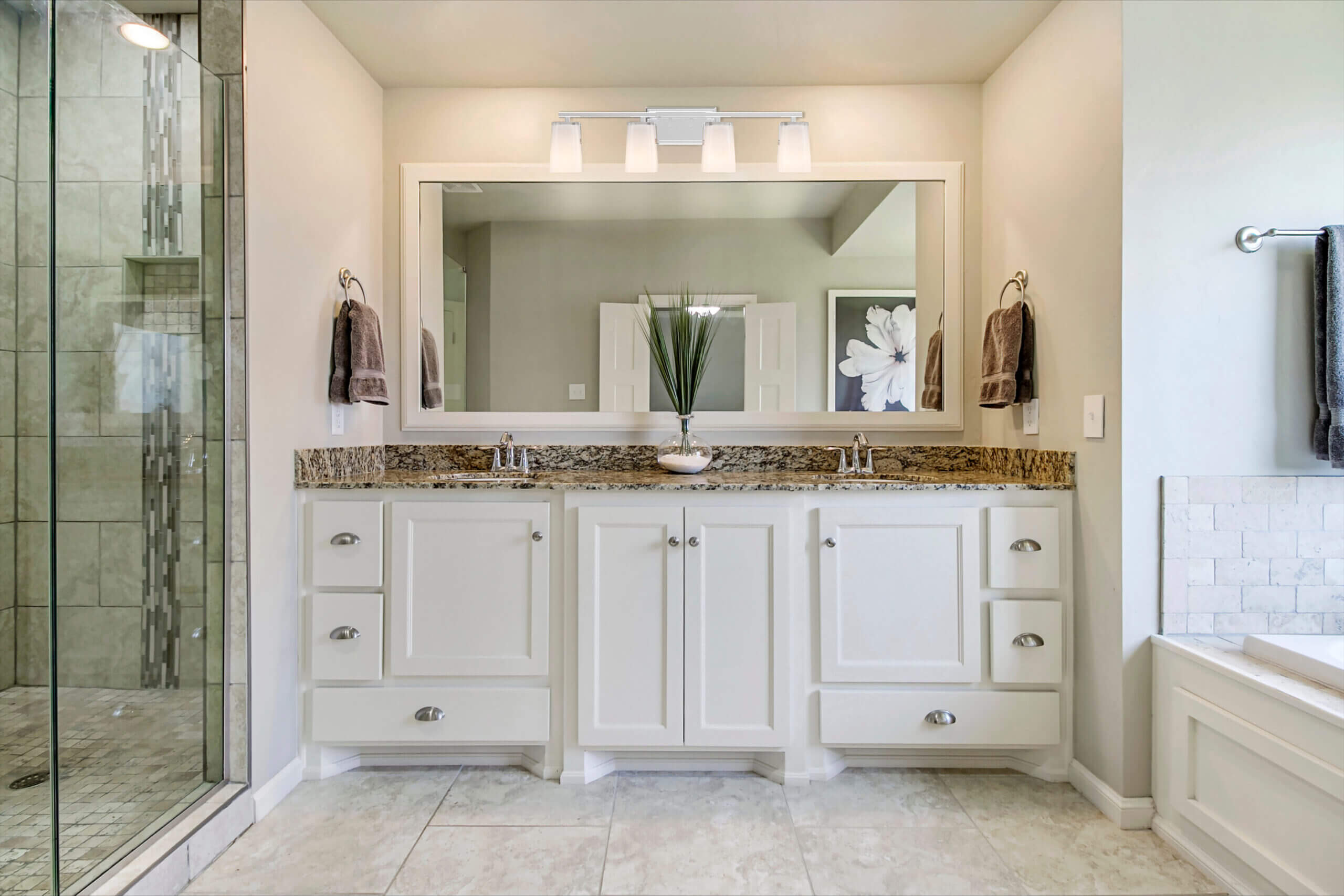 DVI LIGHTING RIVERSIDE 4 LT VANITY CHROME DVP47944CH-SSOP montreal