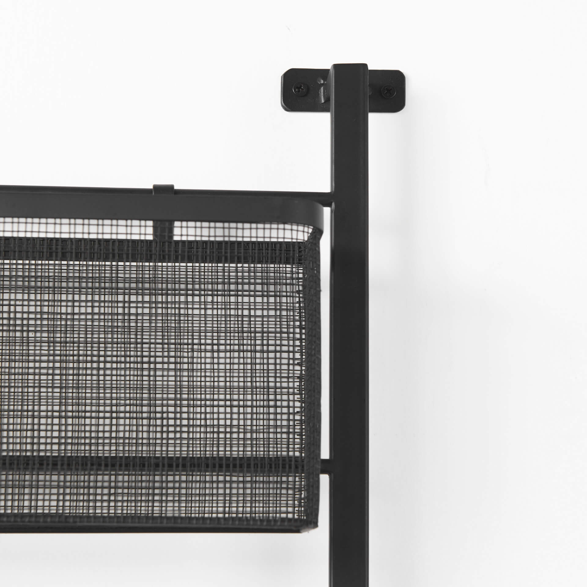 MERCANA MACRINUS BLACK METAL WALL MOUNTED SHELF 69489 aurora